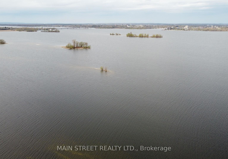 35-peats-point-road-prince-edward-county-ontario-x12927364