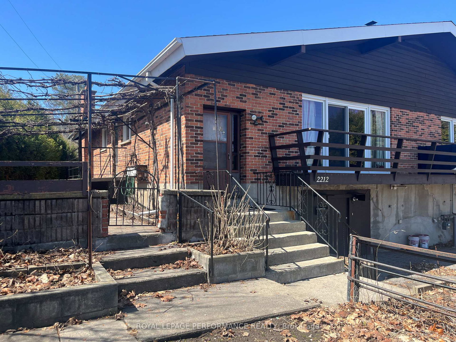 2212-st-laurent-boulevard-ottawa-ontario-x12927430