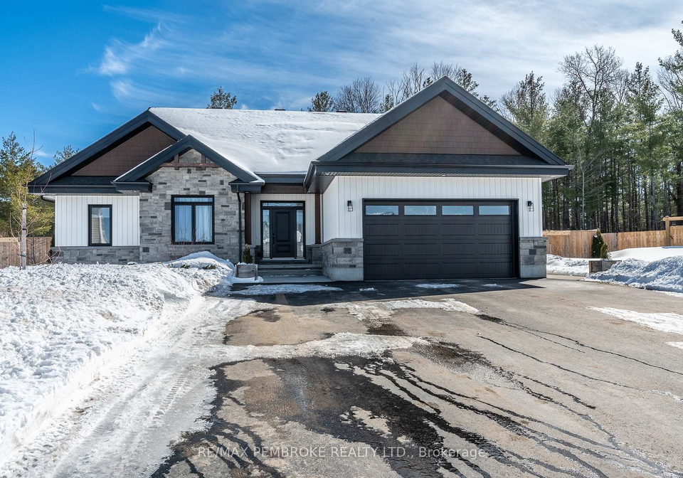 131-chad-street-petawawa-ontario-x12927440