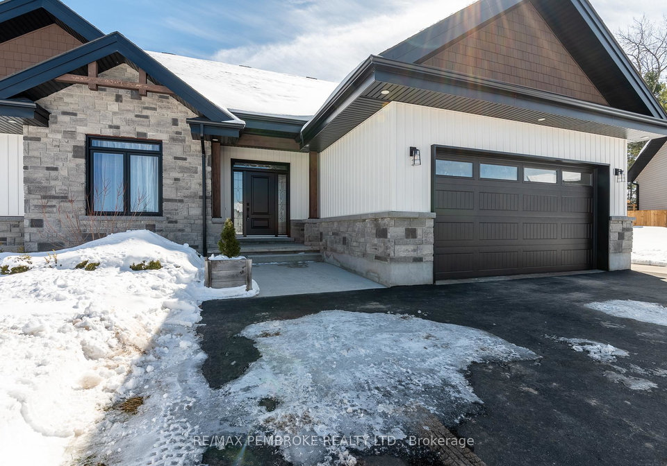 131-chad-street-petawawa-ontario-x12927440