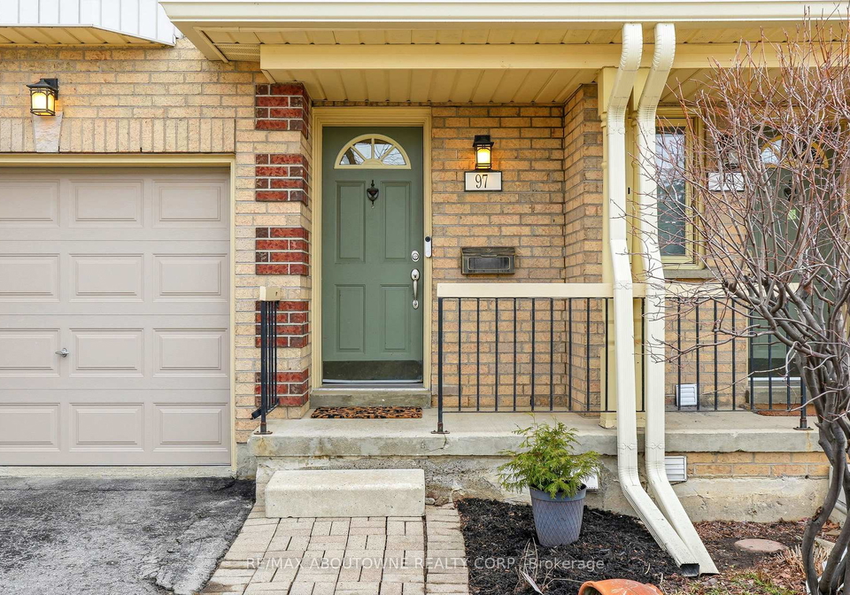 302-college-avenue-w-guelph-ontario-x12927476