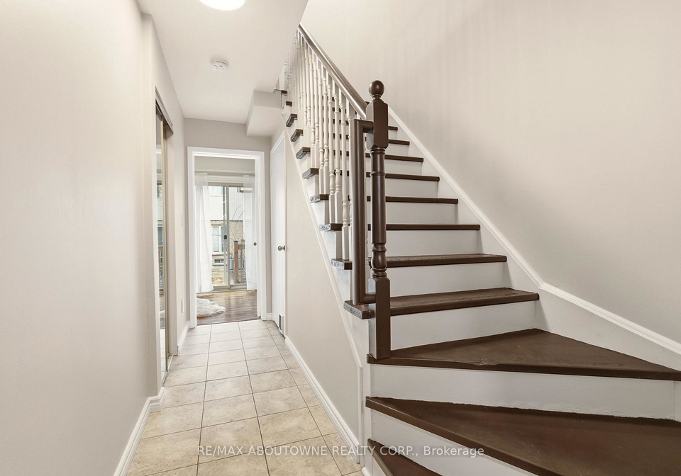302-college-avenue-w-guelph-ontario-x12927476