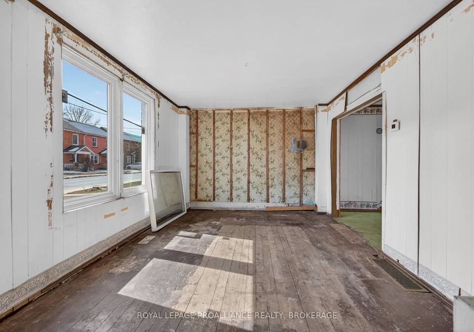 121-stephen-street-kingston-ontario-x12927772
