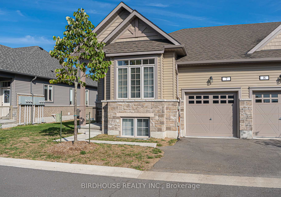1lakewood-crescent-kawartha-lakes-ontario-x12928020