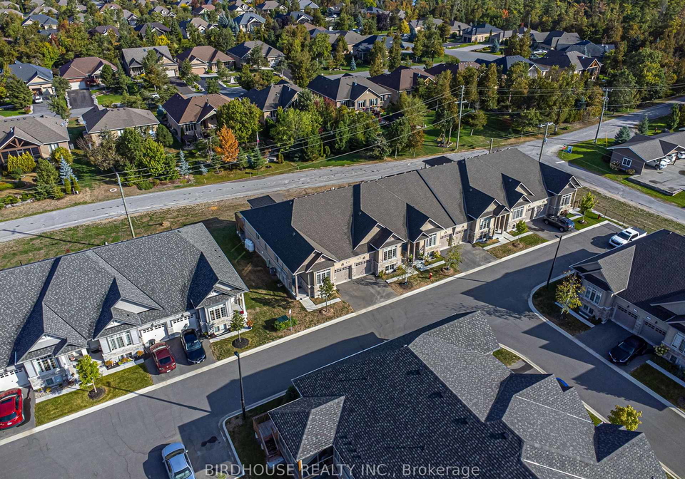 1lakewood-crescent-kawartha-lakes-ontario-x12928020