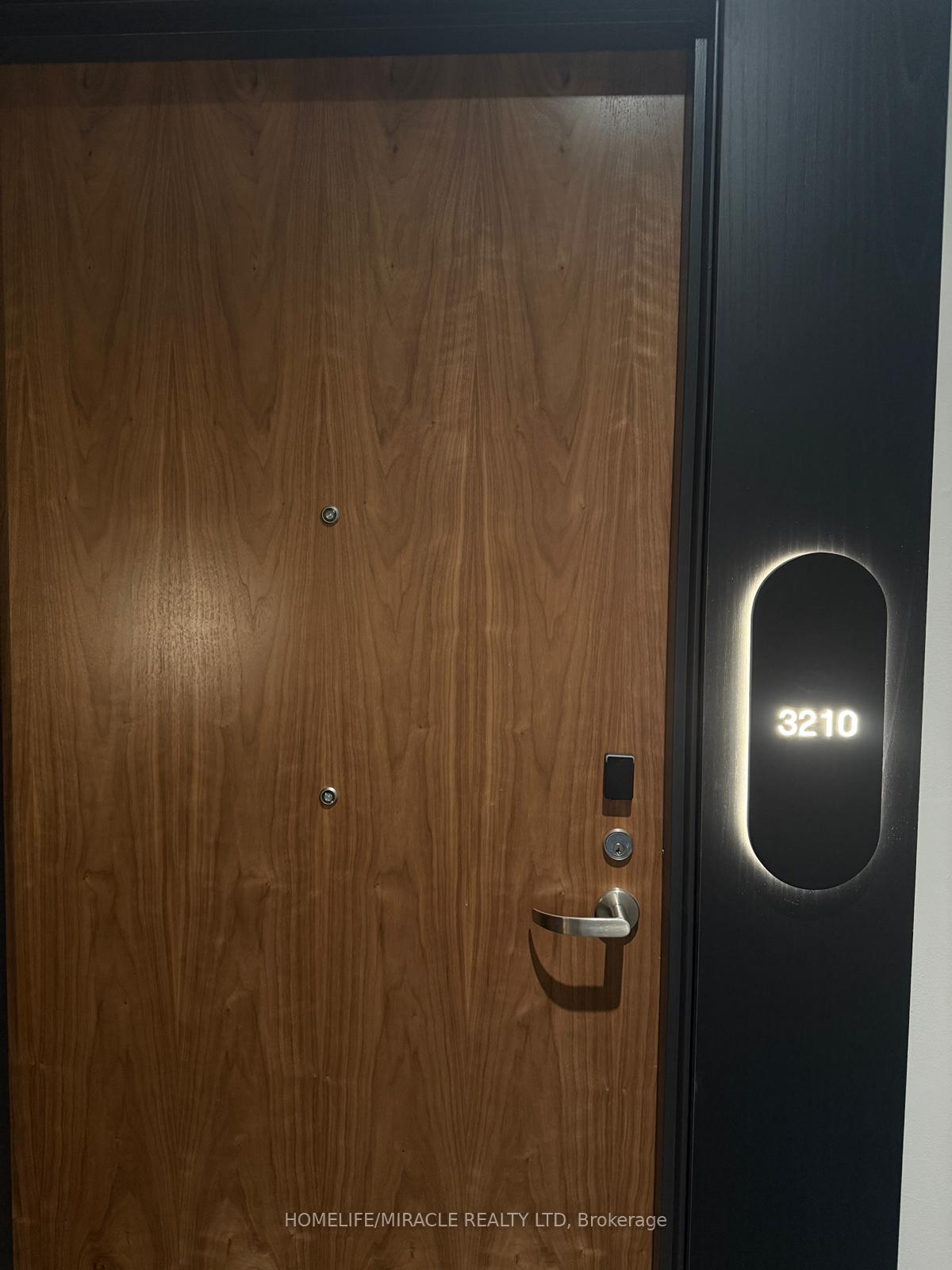 25-wellington-street-s-kitchener-ontario-x12928298