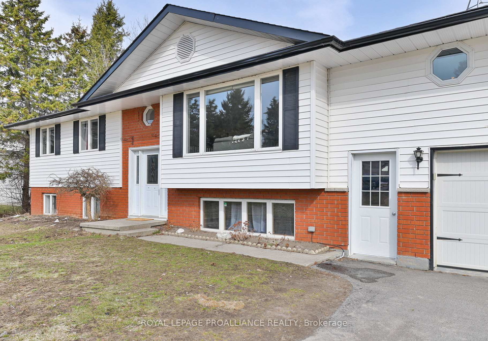1316-county-road-64-quinte-west-ontario-x12928444