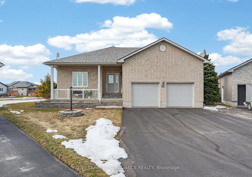 45-maplehurst-crescent-prince-edward-county-ontario-x12928742