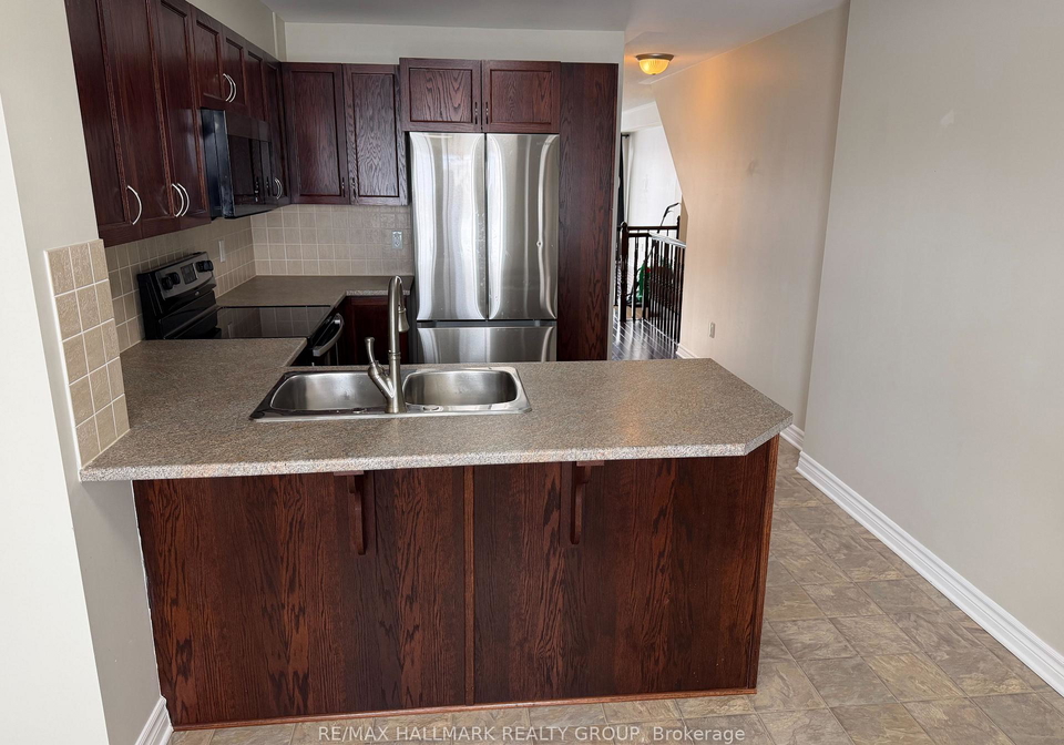 755-lakeridge-drive-ottawa-ontario-x12928980
