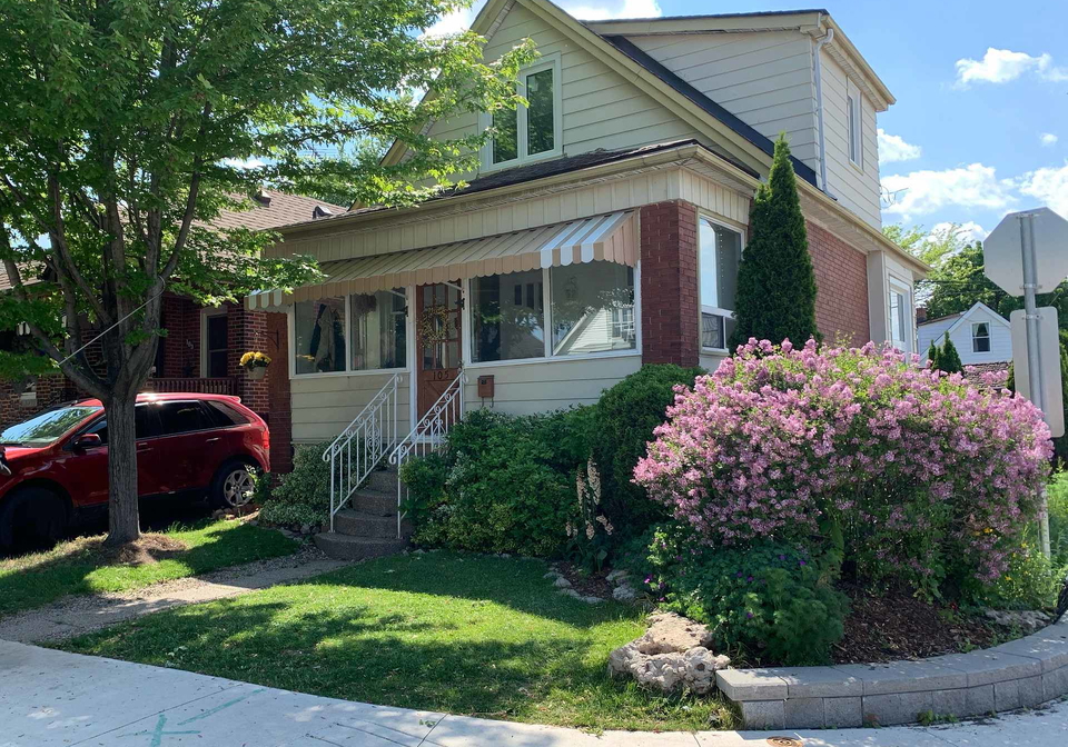105-barons-avenue-n-hamilton-ontario-x12929480