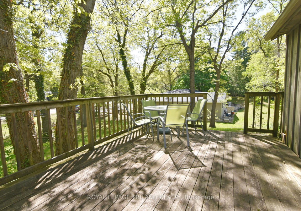 10111-herbert-street-lambton-shores-ontario-x12929564