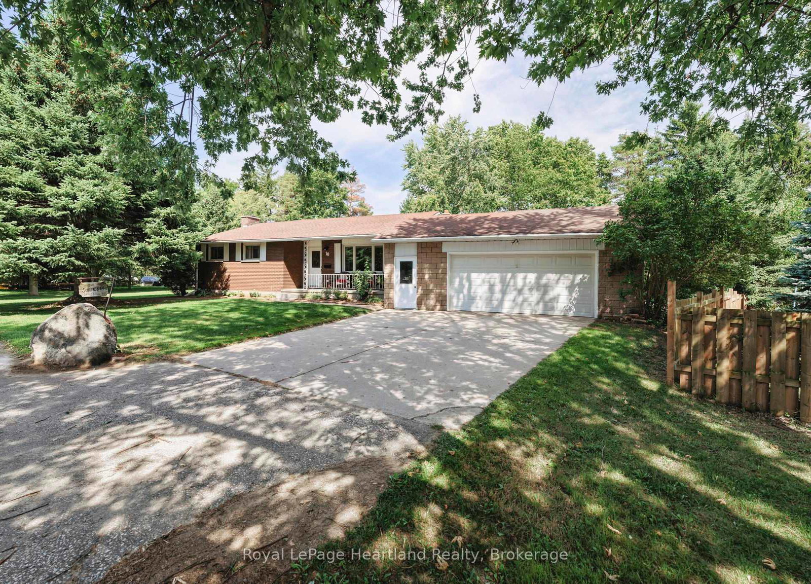10-bissett-court-goderich-ontario-x12929632