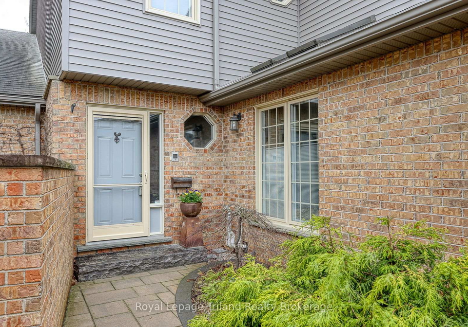 637-lansdowne-avenue-woodstock-ontario-x12929840