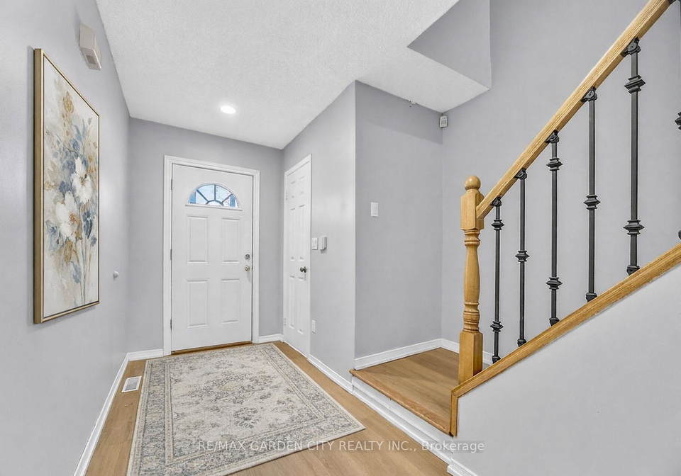 2-royalwood-court-hamilton-ontario-x12929872