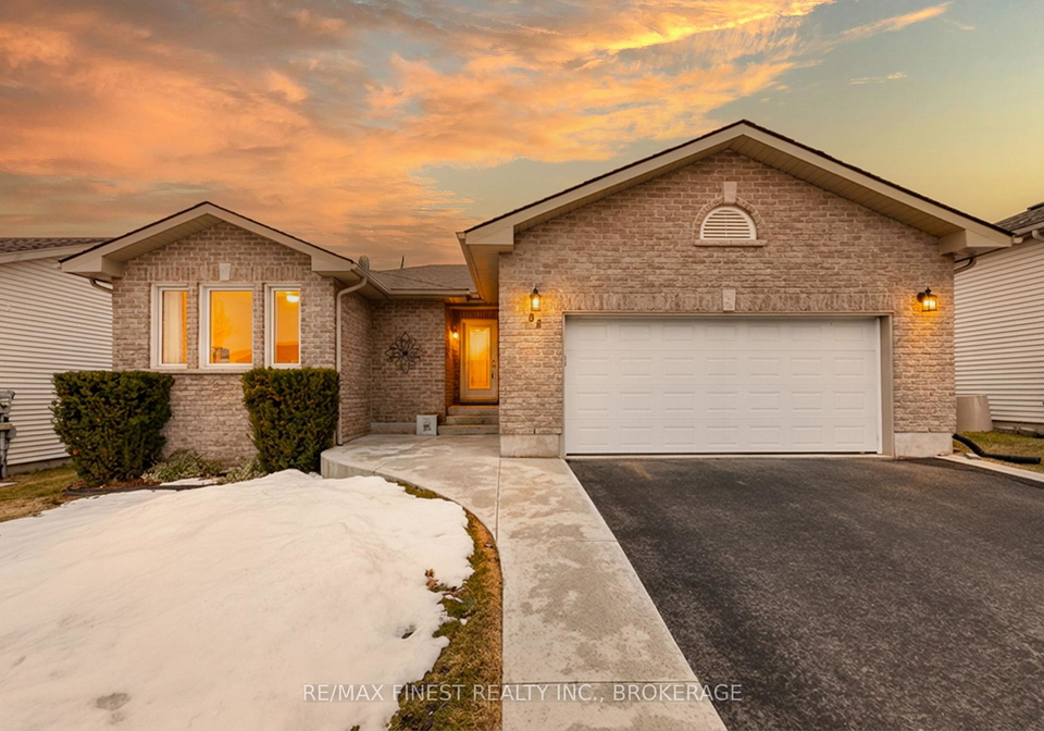 84-kildare-avenue-loyalist-ontario-x12929894