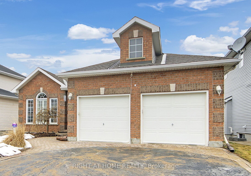 19-cinnabar-way-ottawa-ontario-x12929944