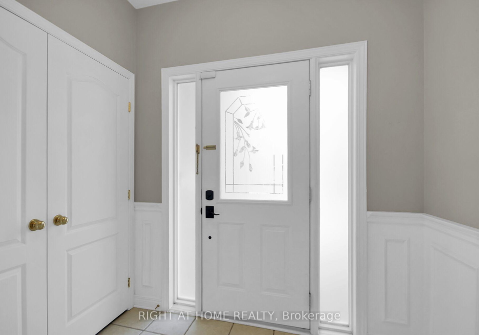 19-cinnabar-way-ottawa-ontario-x12929944