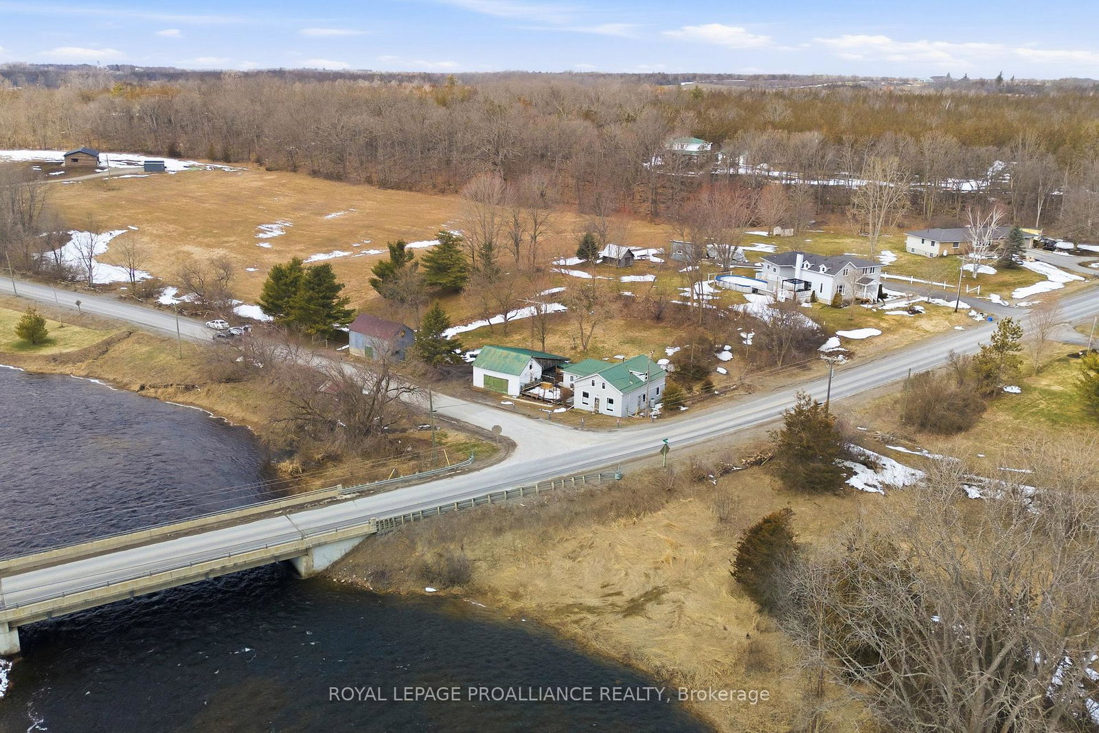 2227-deseronto-road-tyendinaga-ontario-x12930004