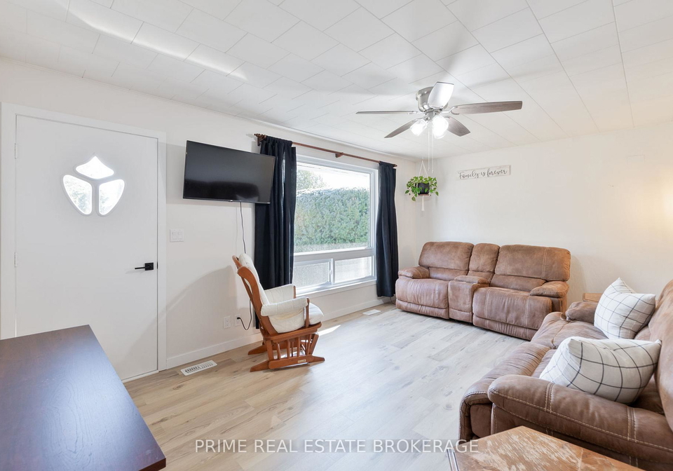 204-evandale-street-west-elgin-ontario-x12930080