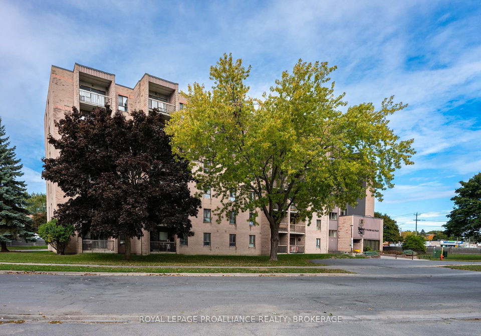 17-eldon-hall-place-kingston-ontario-x12930350