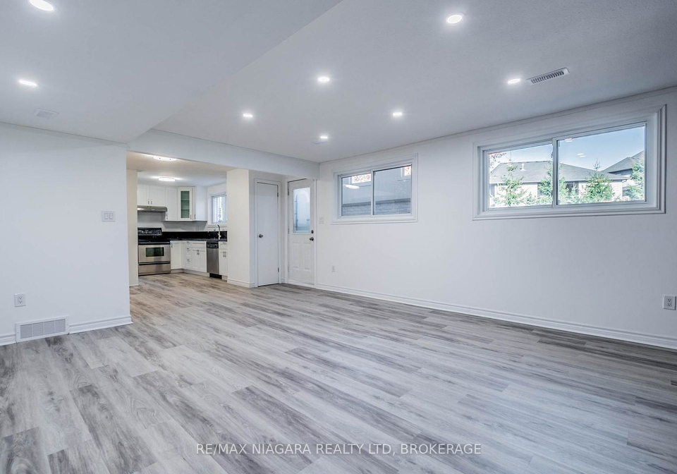 22-chantler-road-welland-ontario-x12930360