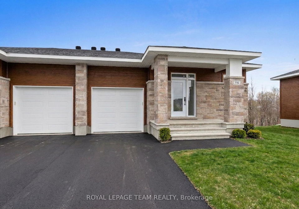 1116-moore-street-brockville-ontario-x12930404