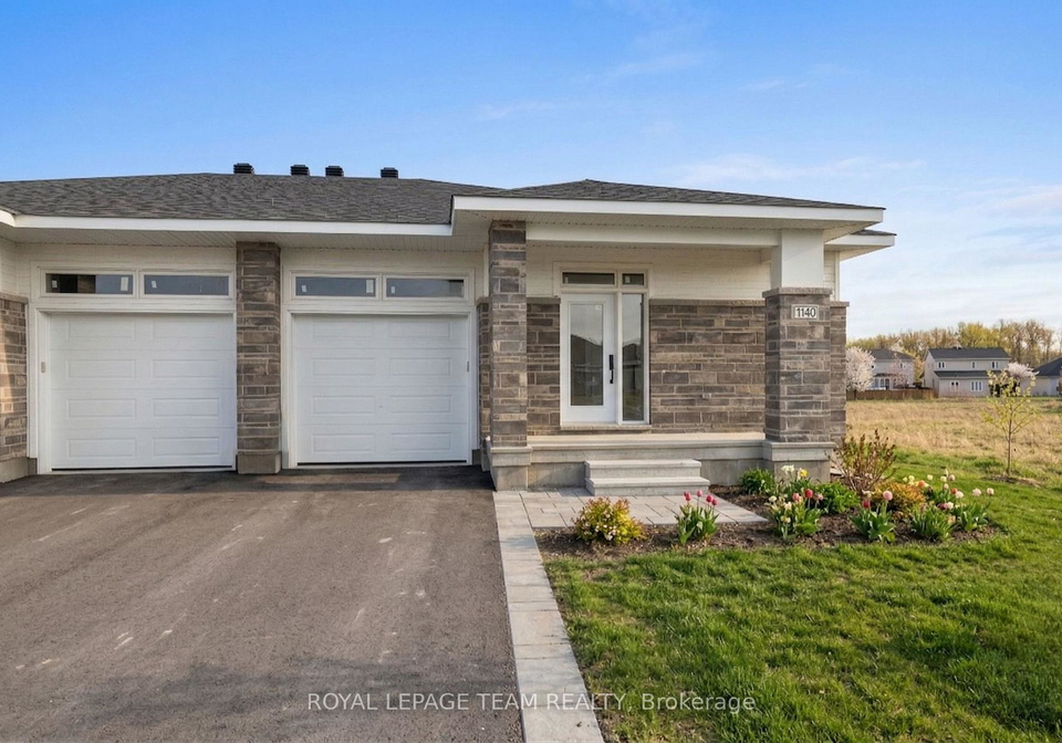 1140-moore-street-brockville-ontario-x12930570