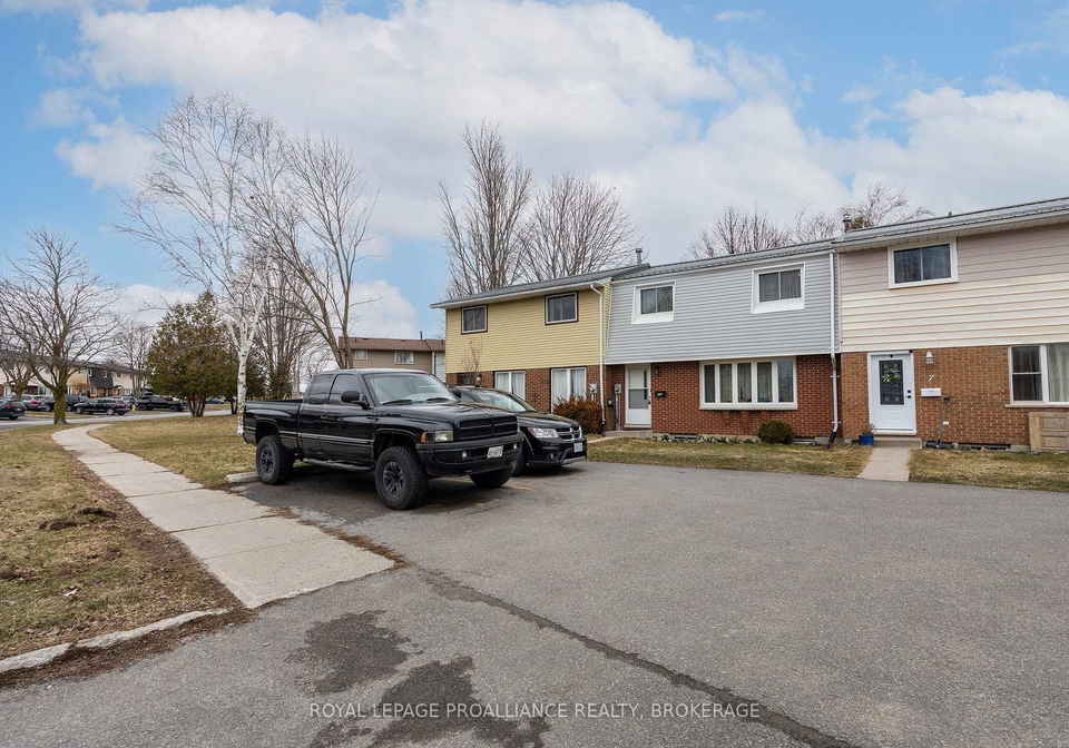 9-winchester-drive-greater-napanee-ontario-x12930582