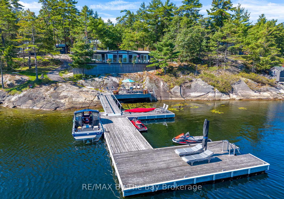 18152-georgian-bay-shore-georgian-bay-ontario-x12930586