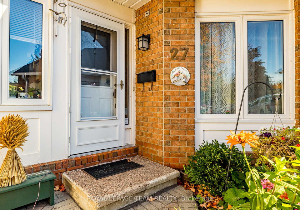 27-pine-needles-court-ottawa-ontario-x12931628