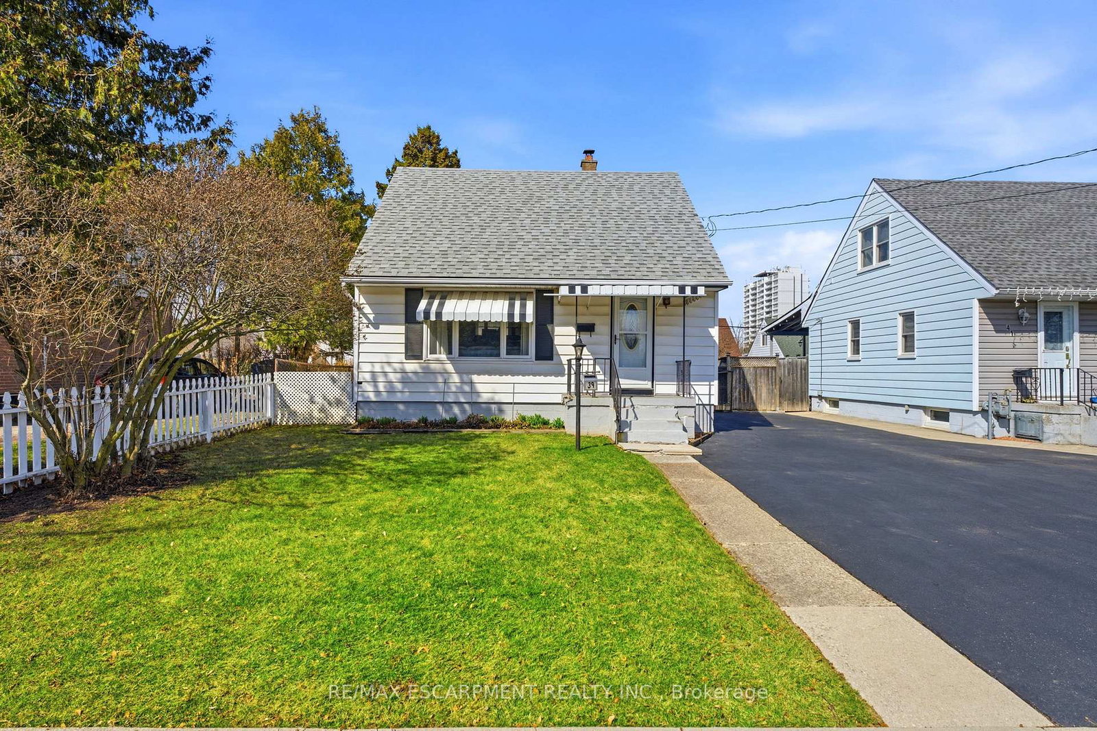 39-eastwood-street-hamilton-ontario-x12931688