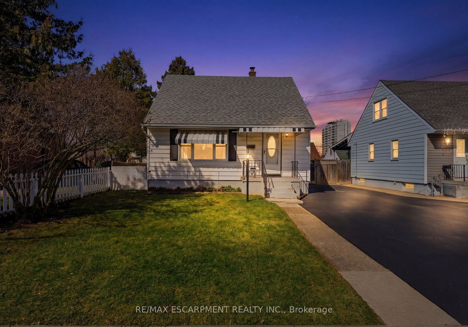 39-eastwood-street-hamilton-ontario-x12931688