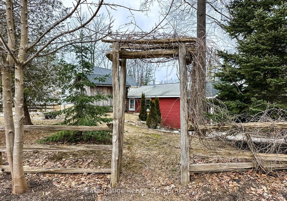 111-w-sunrise-avenue-w-huron-kinloss-ontario-x12932144