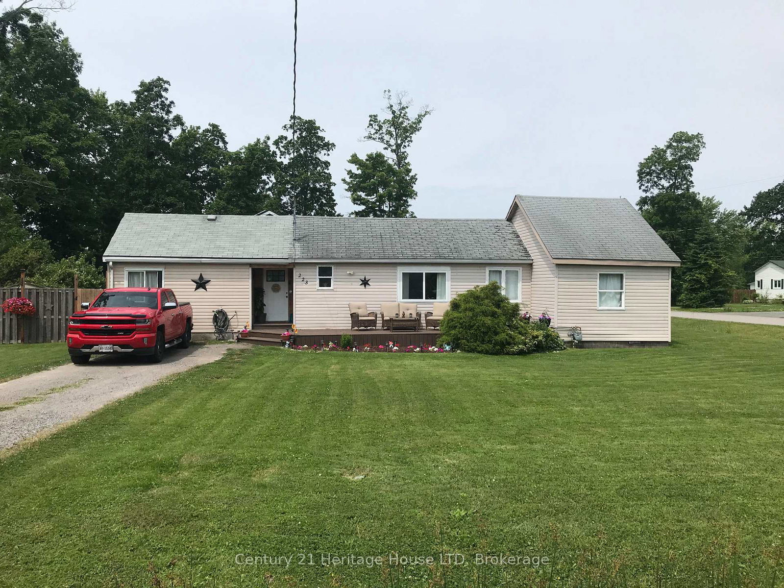 223-bernard-avenue-fort-erie-ontario-x12932156