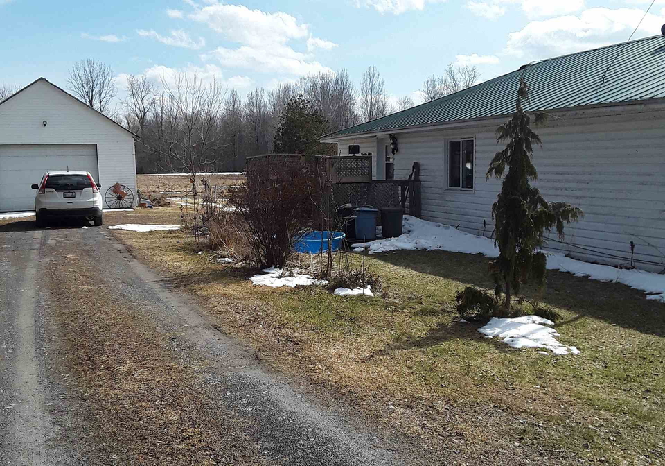 10390-w-hanesville-road-w-south-dundas-ontario-x12932588