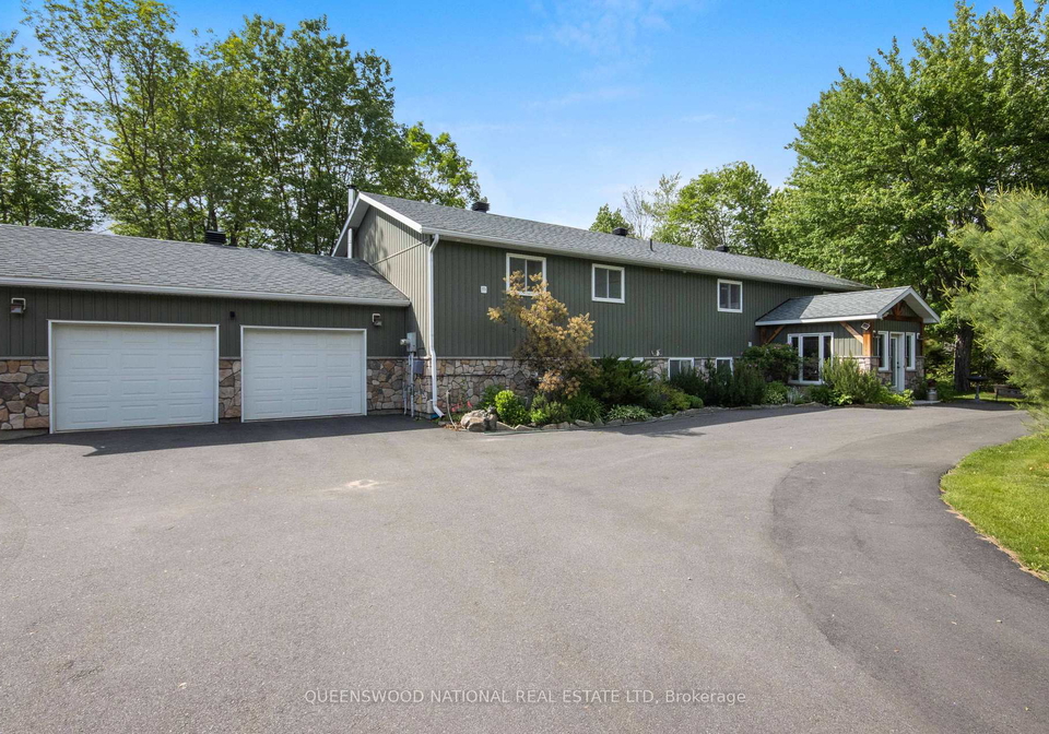42125-combermere-road-ne-madawaska-valley-ontario-x12932932