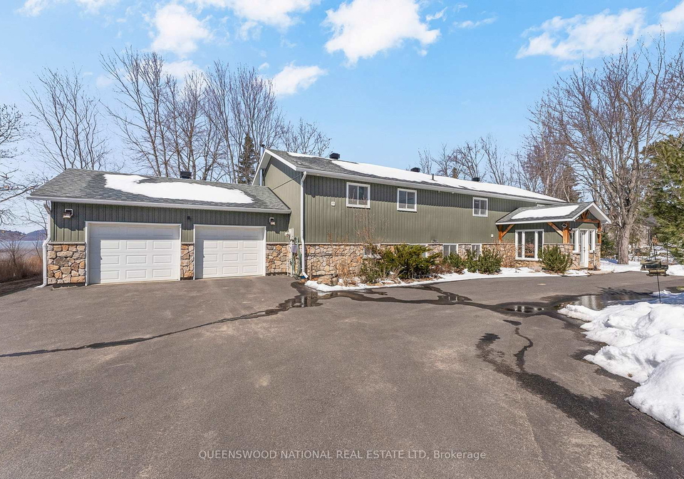 42125-combermere-road-ne-madawaska-valley-ontario-x12932932