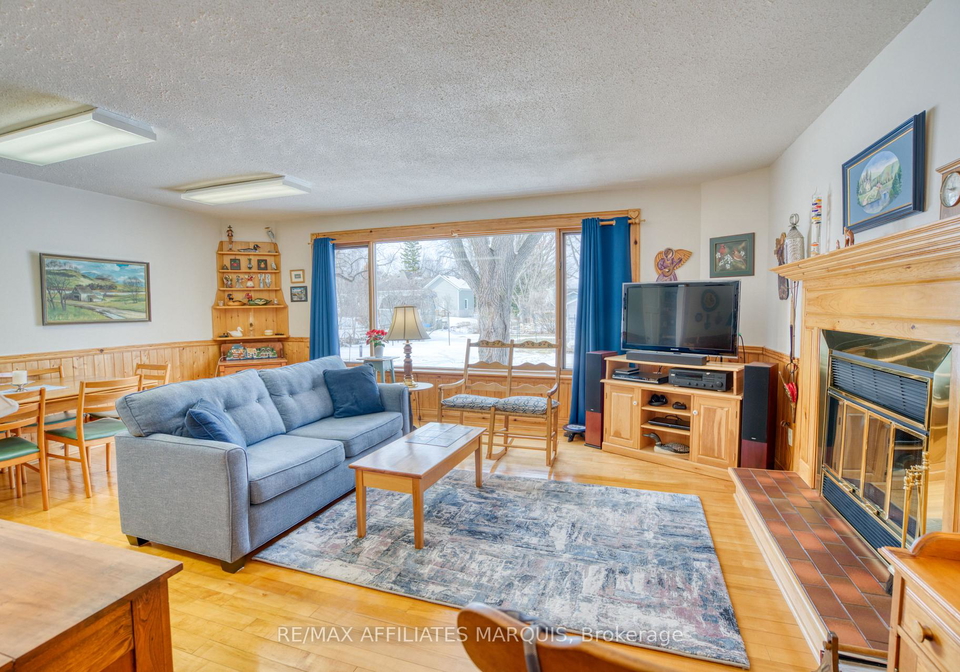 34-church-street-westport-ontario-x12933850