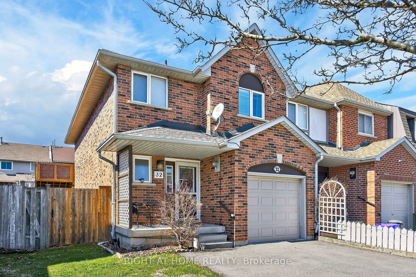 32-perthshire-court-hamilton-ontario-x12933926