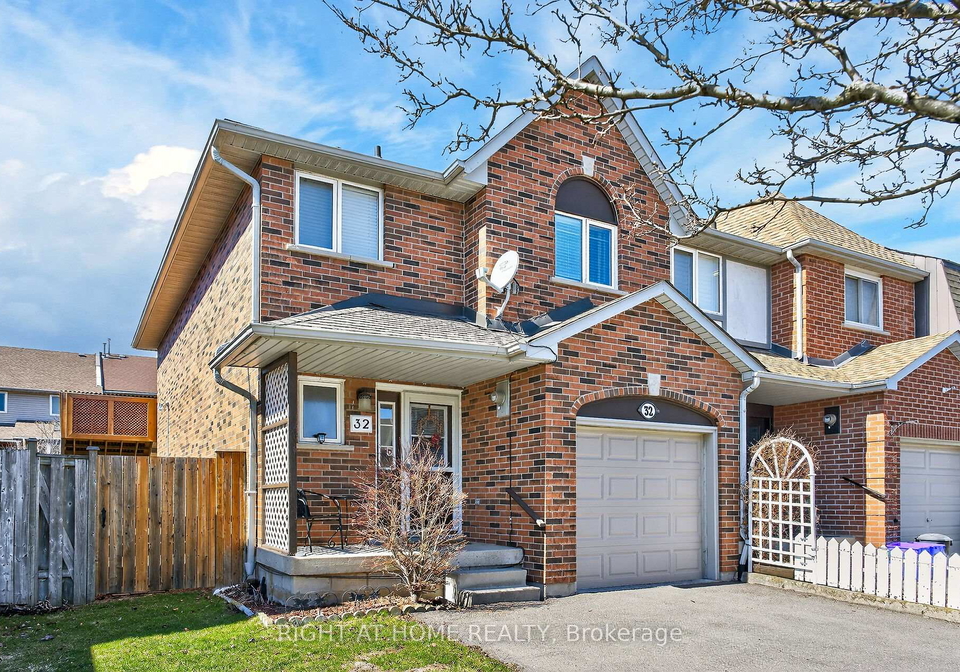 32-perthshire-court-hamilton-ontario-x12933926