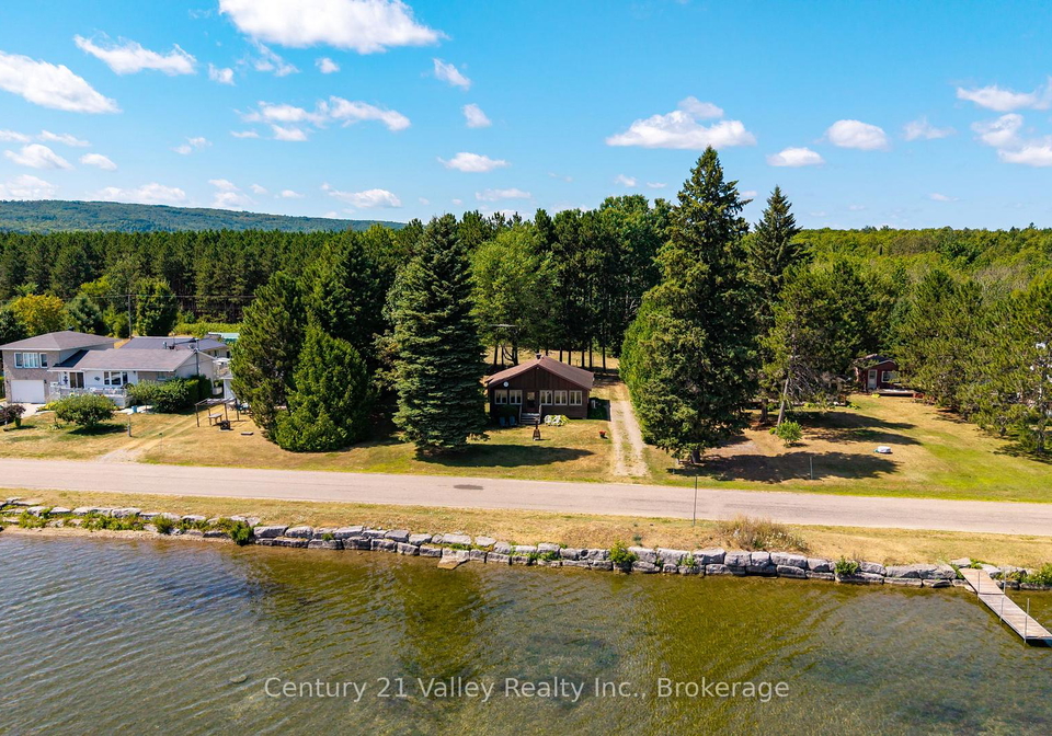 1077-lake-clear-road-bonnechere-valley-ontario-x12933940