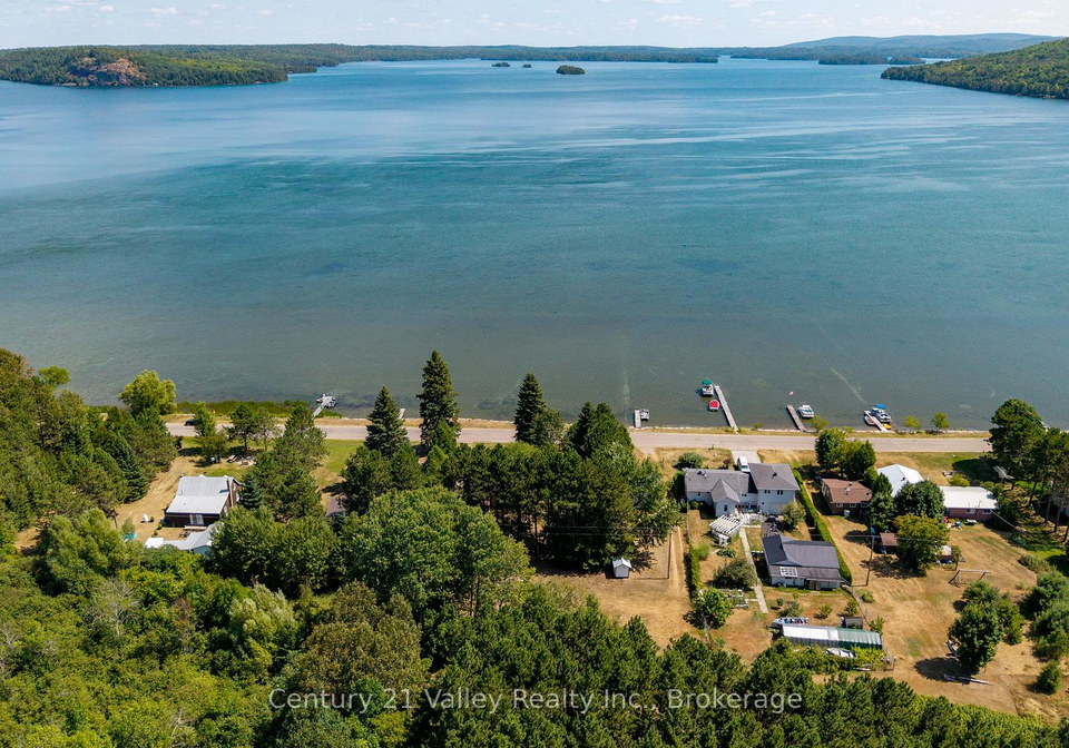 1077-lake-clear-road-bonnechere-valley-ontario-x12933940