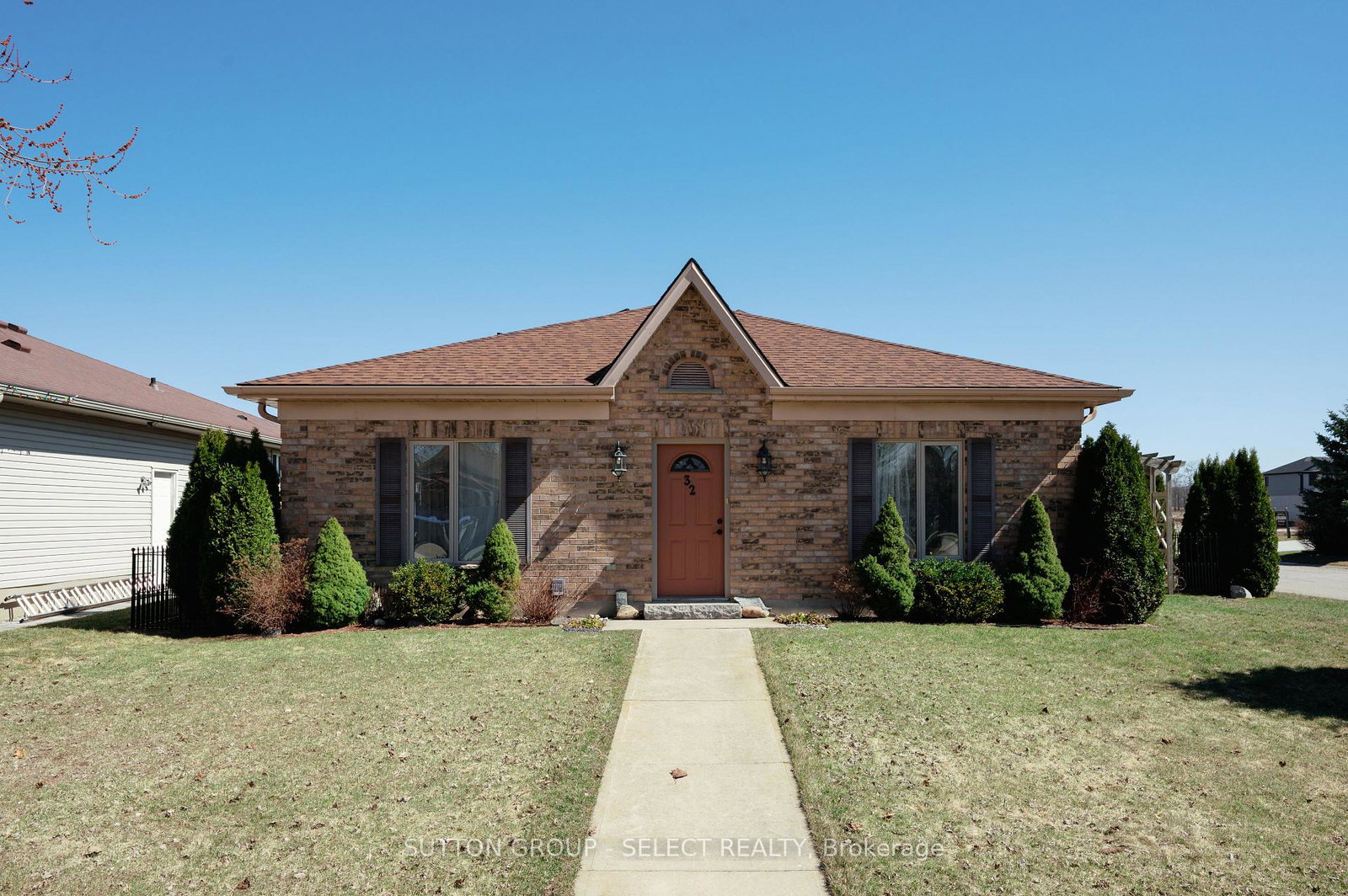 32-robin-street-north-middlesex-ontario-x12934040