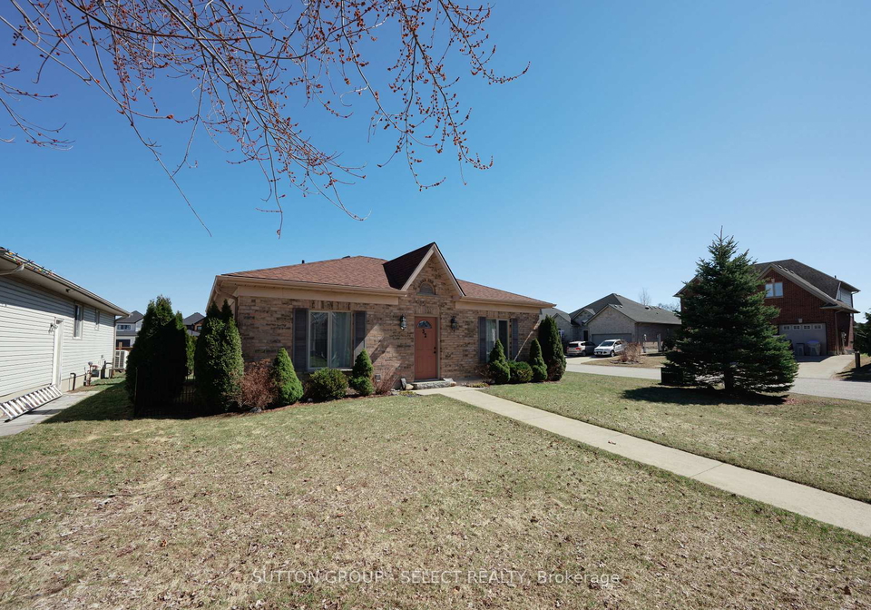 32-robin-street-north-middlesex-ontario-x12934040