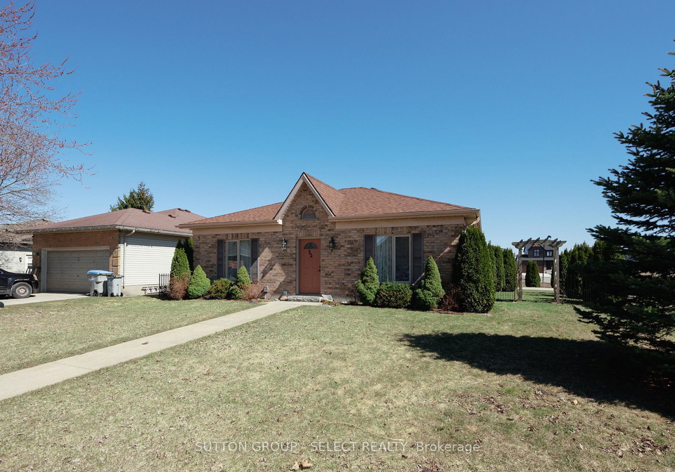 32-robin-street-north-middlesex-ontario-x12934040