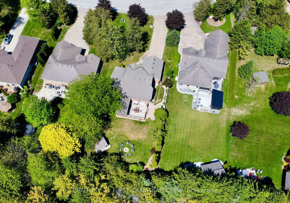 10159-meadowlilly-crescent-lambton-shores-ontario-x12934062