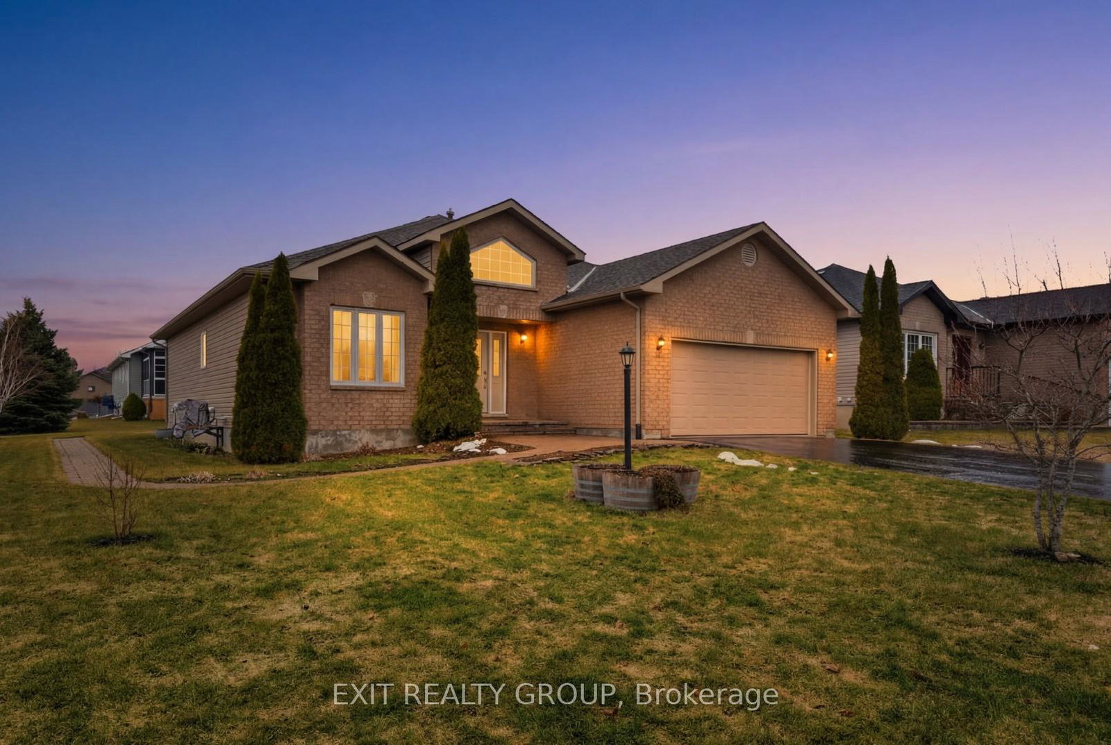 68-maplehurst-crescent-prince-edward-county-ontario-x12934690