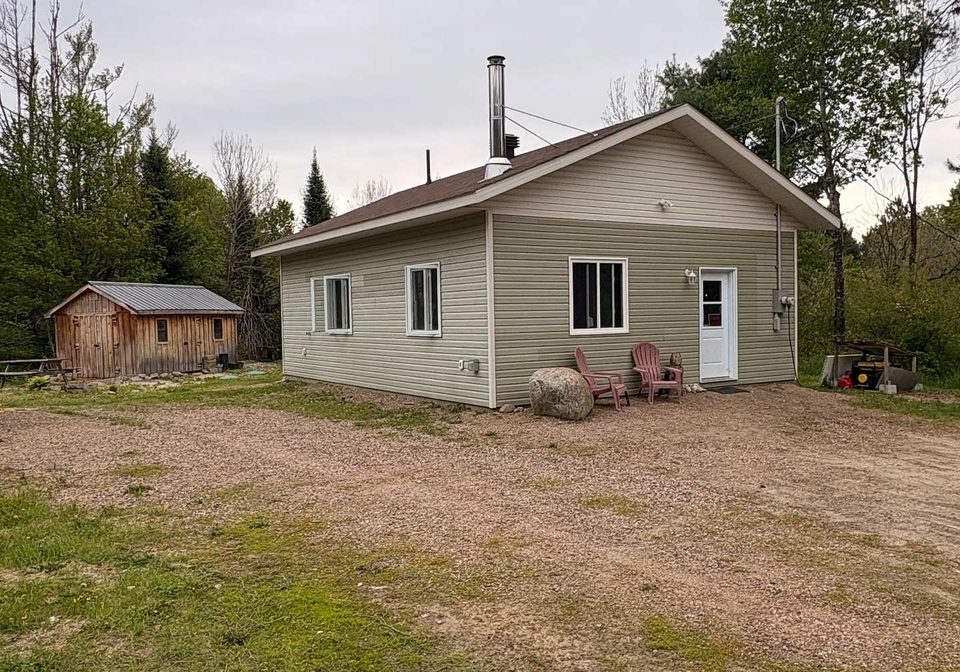 682-donald-street-papineau-cameron-ontario-x12934730