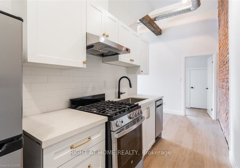 11catharine-street-n-hamilton-ontario-x12934894
