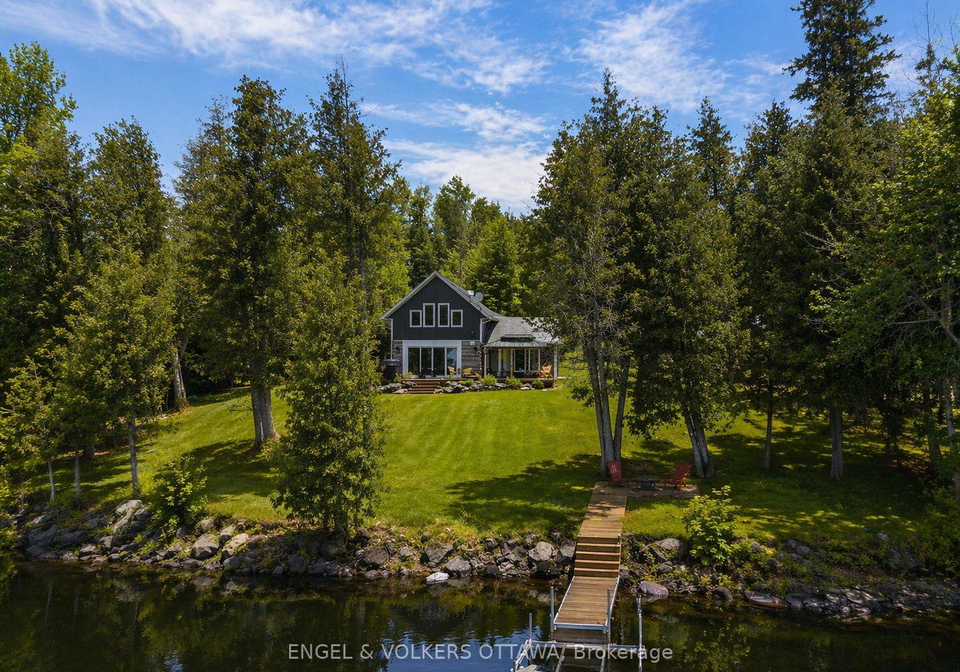 106-whites-beach-trail-whitewater-region-ontario-x12934898